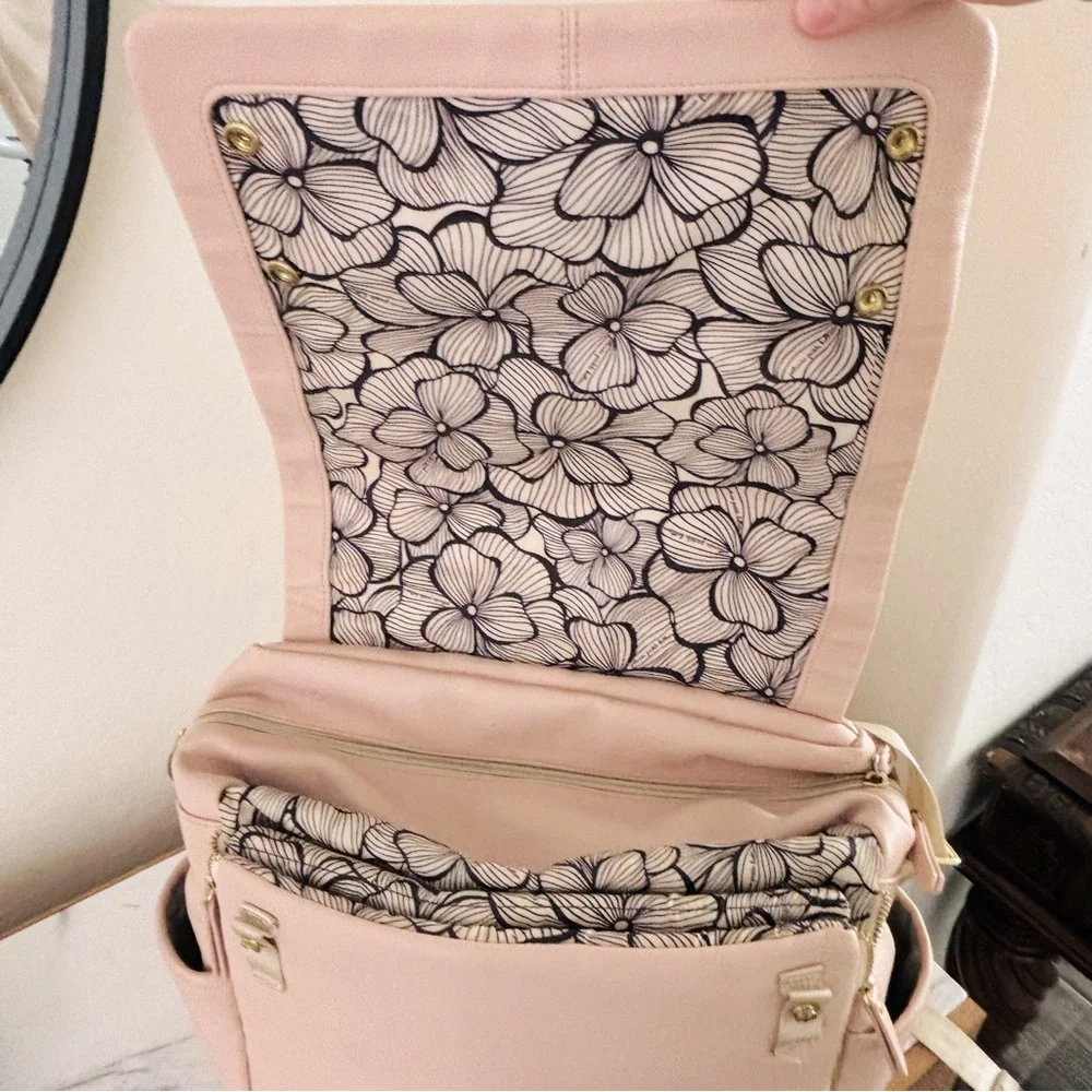 Petunia Pickle Bottom BBML-596-00 Boxy‎ Backpack, Blush Leatherette